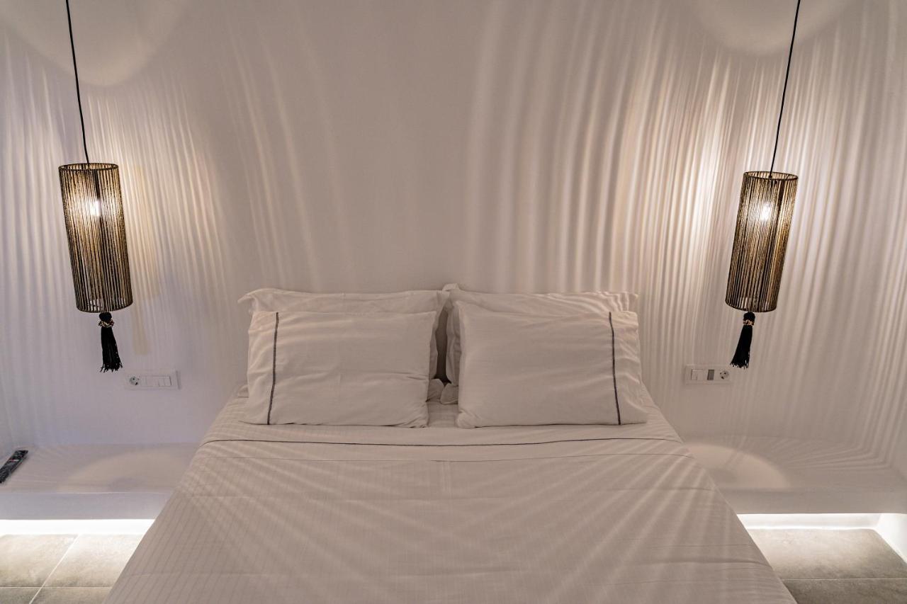 Eternity Suites Santorini ฟิรา ภายนอก รูปภาพ