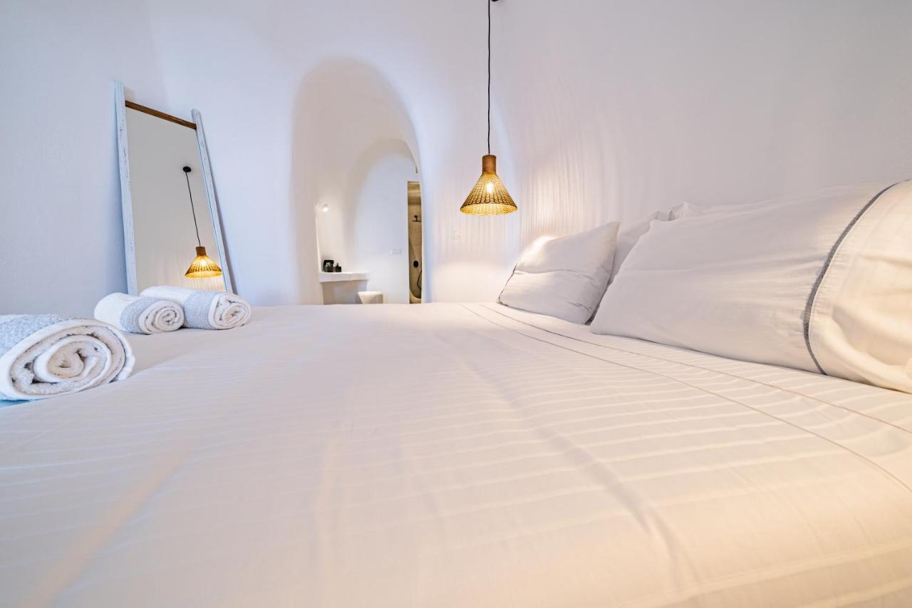 Eternity Suites Santorini ฟิรา ภายนอก รูปภาพ